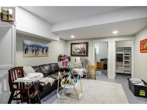 6746 Marbella Loop, Kelowna, BC - Indoor