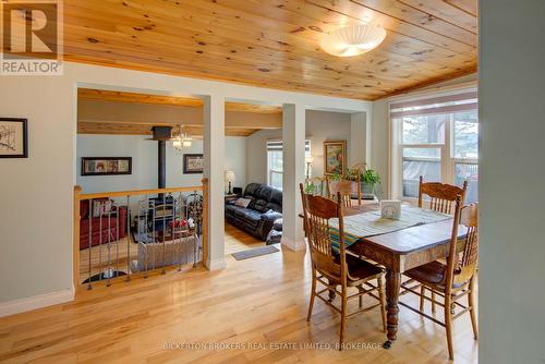 70 Kerry Point Road, Leeds And The Thousand Islands, ON - Indoor Photo Showing Dining Room