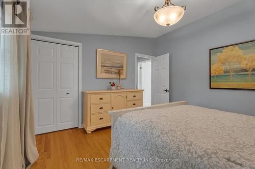 316 Fennell Avenue, Hamilton, ON - Indoor Photo Showing Bedroom
