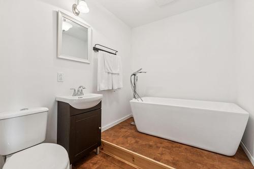 Salle de bains - 17 Ch. Major, Aumond, QC - Indoor Photo Showing Bathroom