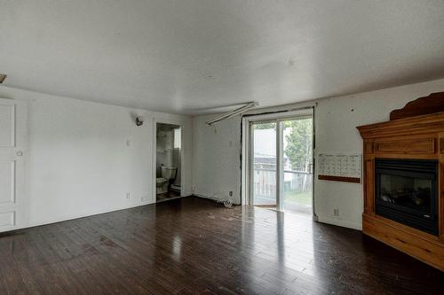 Chambre à coucher principale - 75 Rue Bouthillier N., Saint-Jean-Sur-Richelieu, QC - Indoor With Fireplace