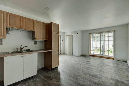 Cuisine - 75 Rue Bouthillier N., Saint-Jean-Sur-Richelieu, QC - Indoor Photo Showing Kitchen With Double Sink