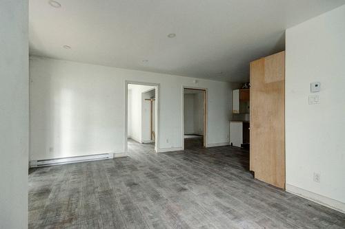 Salon - 75 Rue Bouthillier N., Saint-Jean-Sur-Richelieu, QC - Indoor Photo Showing Other Room