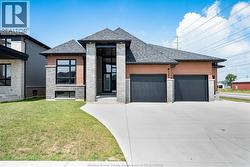 121 HAZEL CRESCENT  Kingsville, ON N9Y 0A9