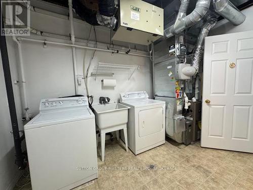 112 Briceland Street, Kingston (Rideau), ON - Indoor Photo Showing Laundry Room