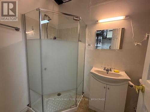 112 Briceland Street, Kingston (Rideau), ON - Indoor Photo Showing Bathroom