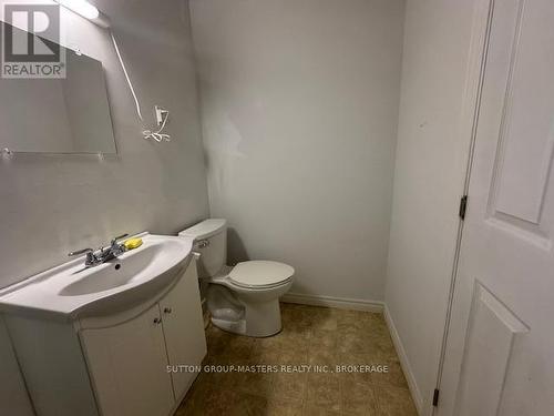 112 Briceland Street, Kingston (Rideau), ON - Indoor Photo Showing Bathroom
