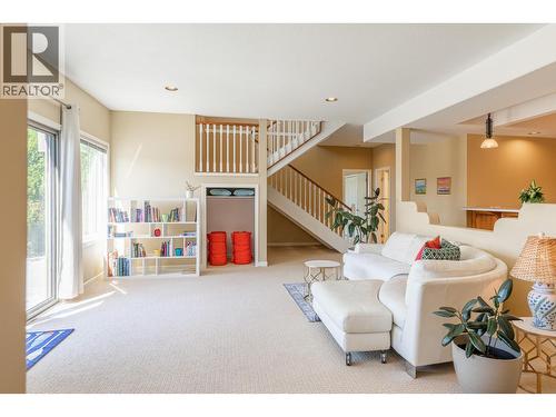 344 Raven Drive, Kelowna, BC - Indoor