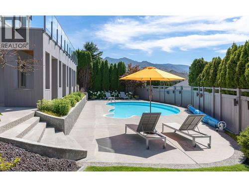 344 Raven Drive, Kelowna, BC - Outdoor With In Ground Pool