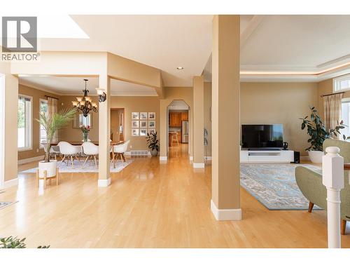 344 Raven Drive, Kelowna, BC - Indoor