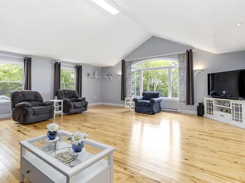 19 Mona Marie Lane, Fox Point, NS 