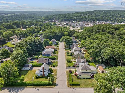 22 Caldwell Avenue, Kentville, NS 