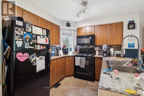 5 - 67 Steele Park Private, Ottawa, ON - Indoor Photo Showing Kitchen With Double Sink