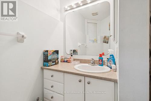 5 - 67 Steele Park Private, Ottawa, ON - Indoor Photo Showing Bathroom