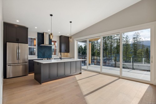 9394 Lakefront Rise, Lake Cowichan, BC 