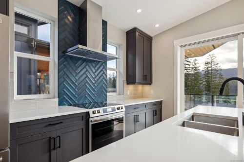 9394 Lakefront Rise, Lake Cowichan, BC 