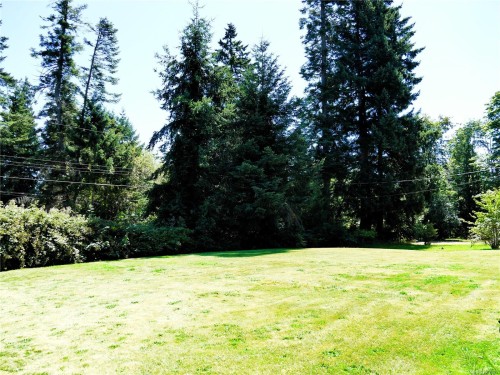 6637 Walker Frontage Rd, Fanny Bay, BC 