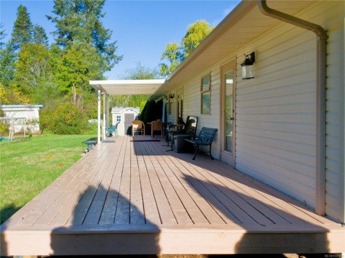 6637 Walker Frontage Rd, Fanny Bay, BC 