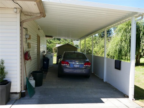 6637 Walker Frontage Rd, Fanny Bay, BC 