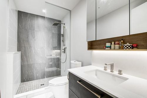 Ensuite bathroom - 715-605 Rue De L'Escale, Brossard, QC - Indoor Photo Showing Bathroom