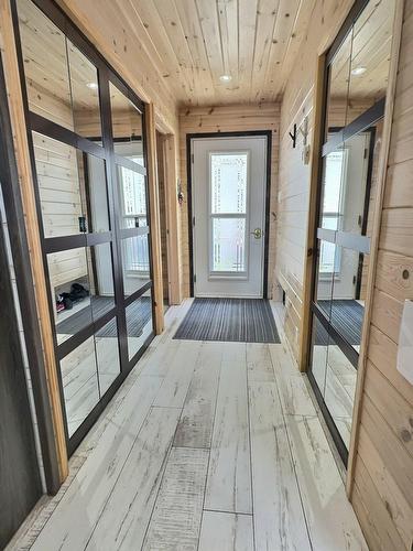 Hall d'entrée/Vestibule - 2225 Ch. De Grassy Narrow, Moffet, QC - Indoor Photo Showing Other Room