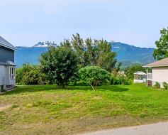 157 Track Street  Revelstoke, BC V0E 2S2