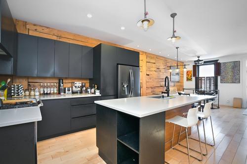 Cuisine - 5283  - 5287 Rue Berri, Montréal (Le Plateau-Mont-Royal), QC 