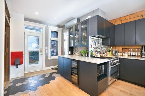 Cuisine - 5283  - 5287 Rue Berri, Montréal (Le Plateau-Mont-Royal), QC 