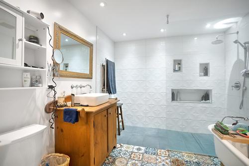 Salle de bains - 5283  - 5287 Rue Berri, Montréal (Le Plateau-Mont-Royal), QC 