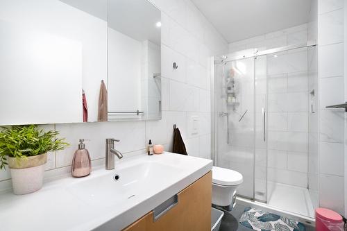 Salle de bains - 5283  - 5287 Rue Berri, Montréal (Le Plateau-Mont-Royal), QC 