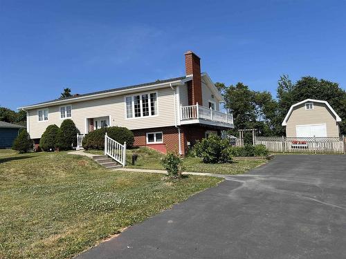 4 Herlihy Drive, Clyde River, PE 