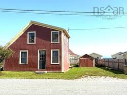 17 Locke Street  Lockeport, NS B0T 1L0