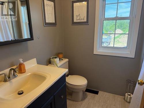 591 Highway 552 E, Goulais River, ON - Indoor Photo Showing Bathroom