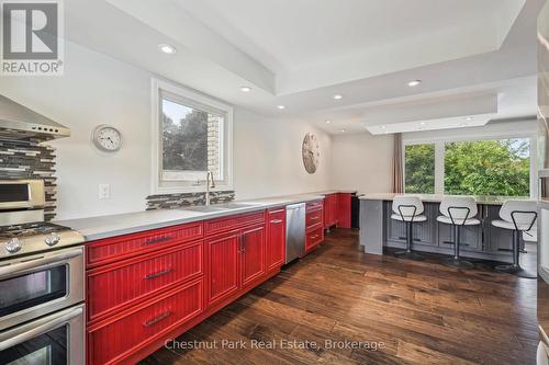 16 Davies Crescent, Barrie (Grove East), ON - Indoor Photo Showing Kitchen