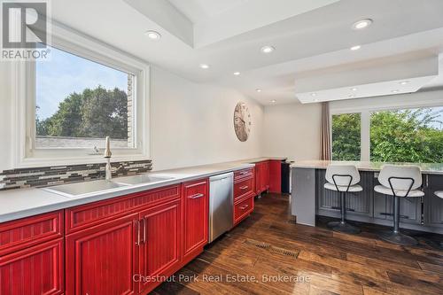 16 Davies Crescent, Barrie (Grove East), ON - Indoor Photo Showing Kitchen With Double Sink