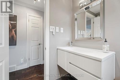 16 Davies Crescent, Barrie (Grove East), ON - Indoor