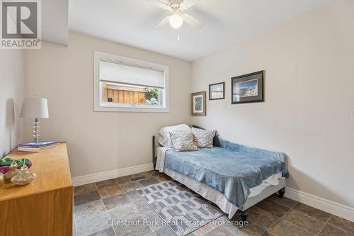 16 Davies Crescent, Barrie (Grove East), ON - Indoor Photo Showing Bedroom
