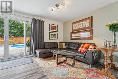 16 Davies Crescent, Barrie (Grove East), ON - Indoor Photo Showing Living Room