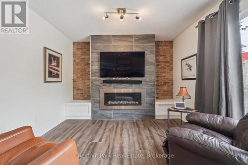 16 Davies Crescent, Barrie (Grove East), ON - Indoor Photo Showing Living Room With Fireplace