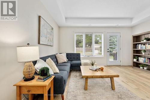 203 - 17 George Court, Cramahe, ON - Indoor Photo Showing Living Room