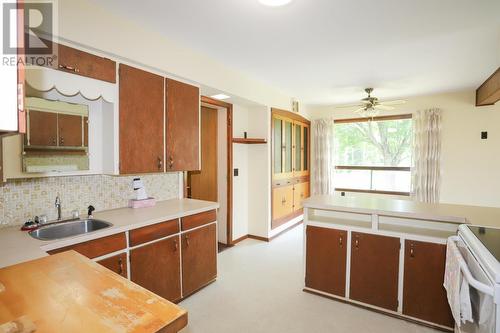 2704 A Line Rd, Richards Landing, ON - Indoor Photo Showing Kitchen