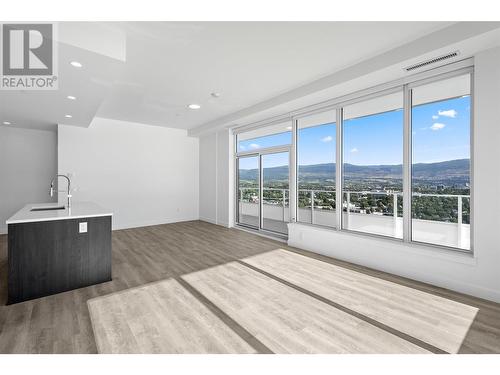 238 Leon Avenue Unit# 2207, Kelowna, BC - Indoor