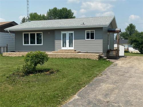 25 Machray Avenue W, Crystal City, MB - Outdoor