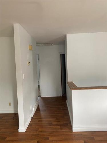 25 Machray Avenue W, Crystal City, MB - Indoor Photo Showing Other Room