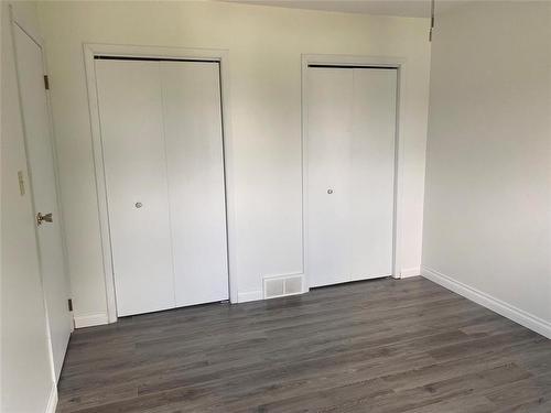 25 Machray Avenue W, Crystal City, MB - Indoor Photo Showing Other Room