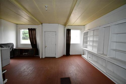 312 Main Street, Angusville, MB - Indoor Photo Showing Other Room