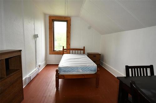 312 Main Street, Angusville, MB - Indoor Photo Showing Bedroom