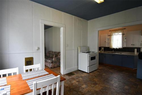 312 Main Street, Angusville, MB - Indoor Photo Showing Kitchen