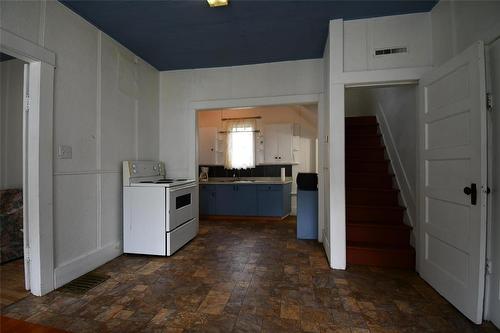 312 Main Street, Angusville, MB - Indoor Photo Showing Kitchen