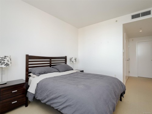 206-100 Saghalie Rd, Victoria, BC - Indoor Photo Showing Bedroom